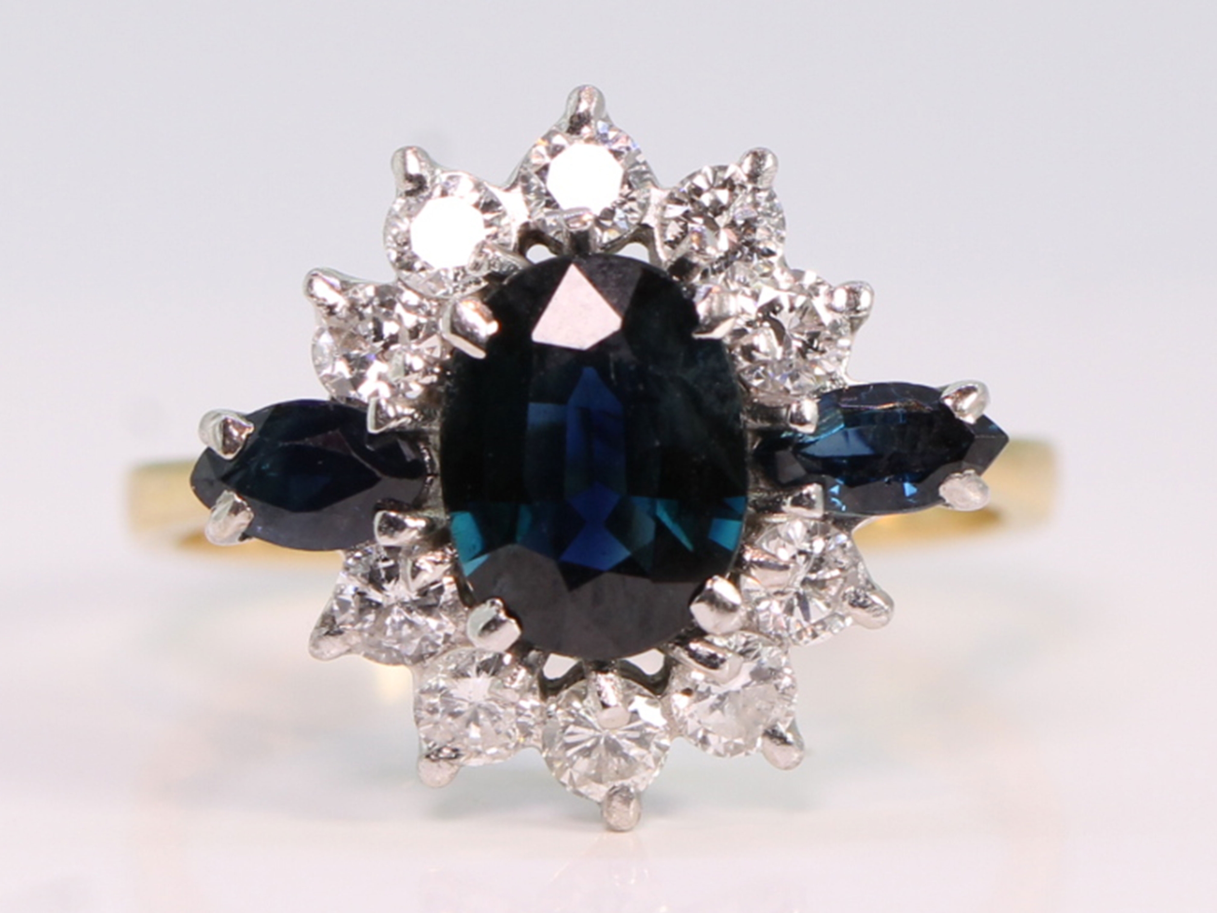 Vintage sapphire and diamond 18ct gold cluster ring