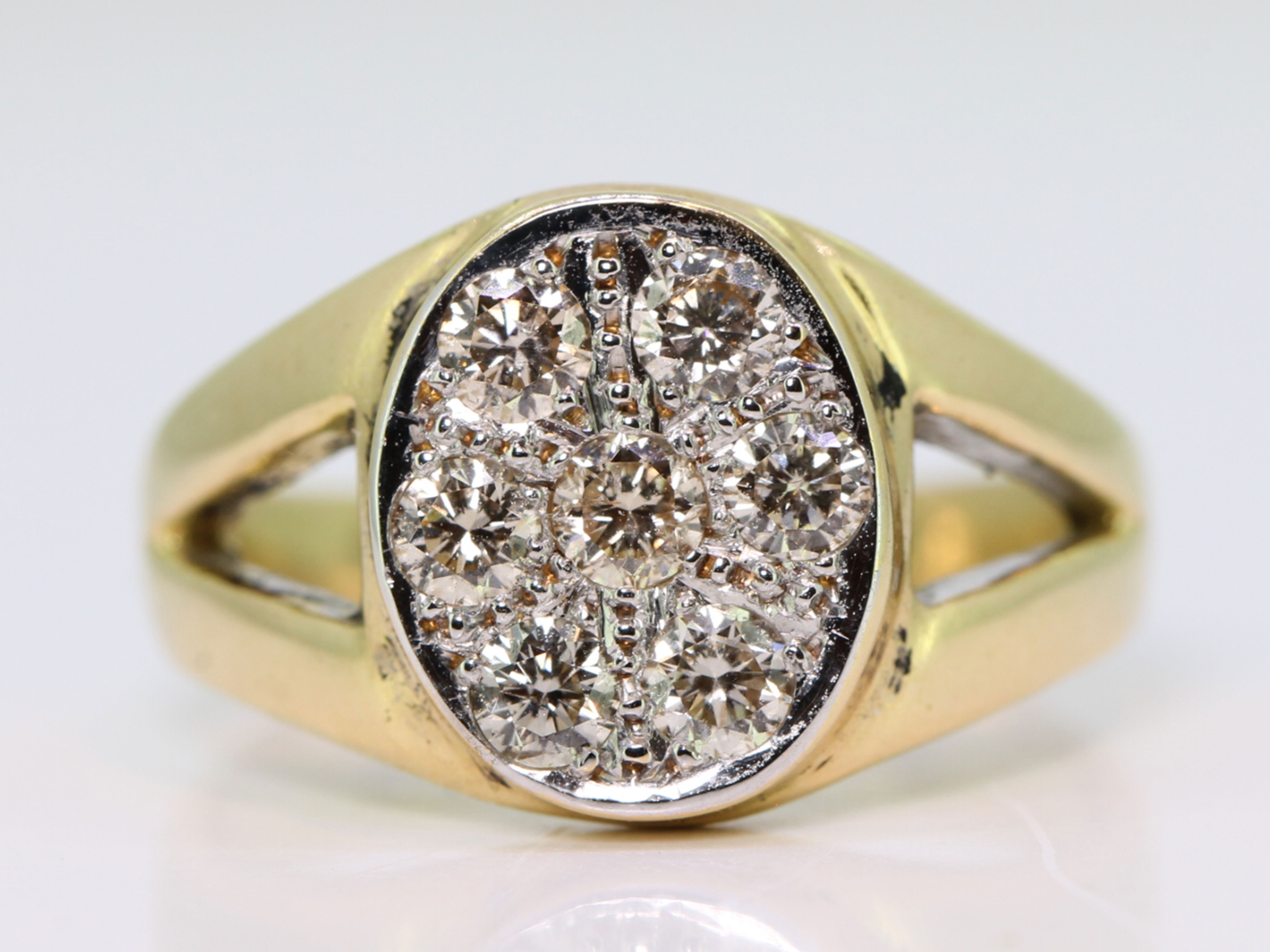 Striking edwardian diamond 18 carat gold signet ring