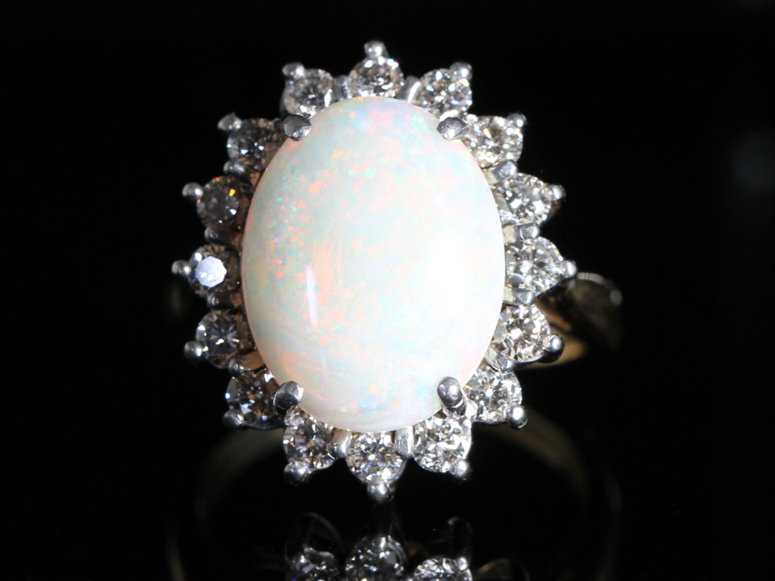 Vintage 5ct australian opal and diamond 18ct gold cluster ring