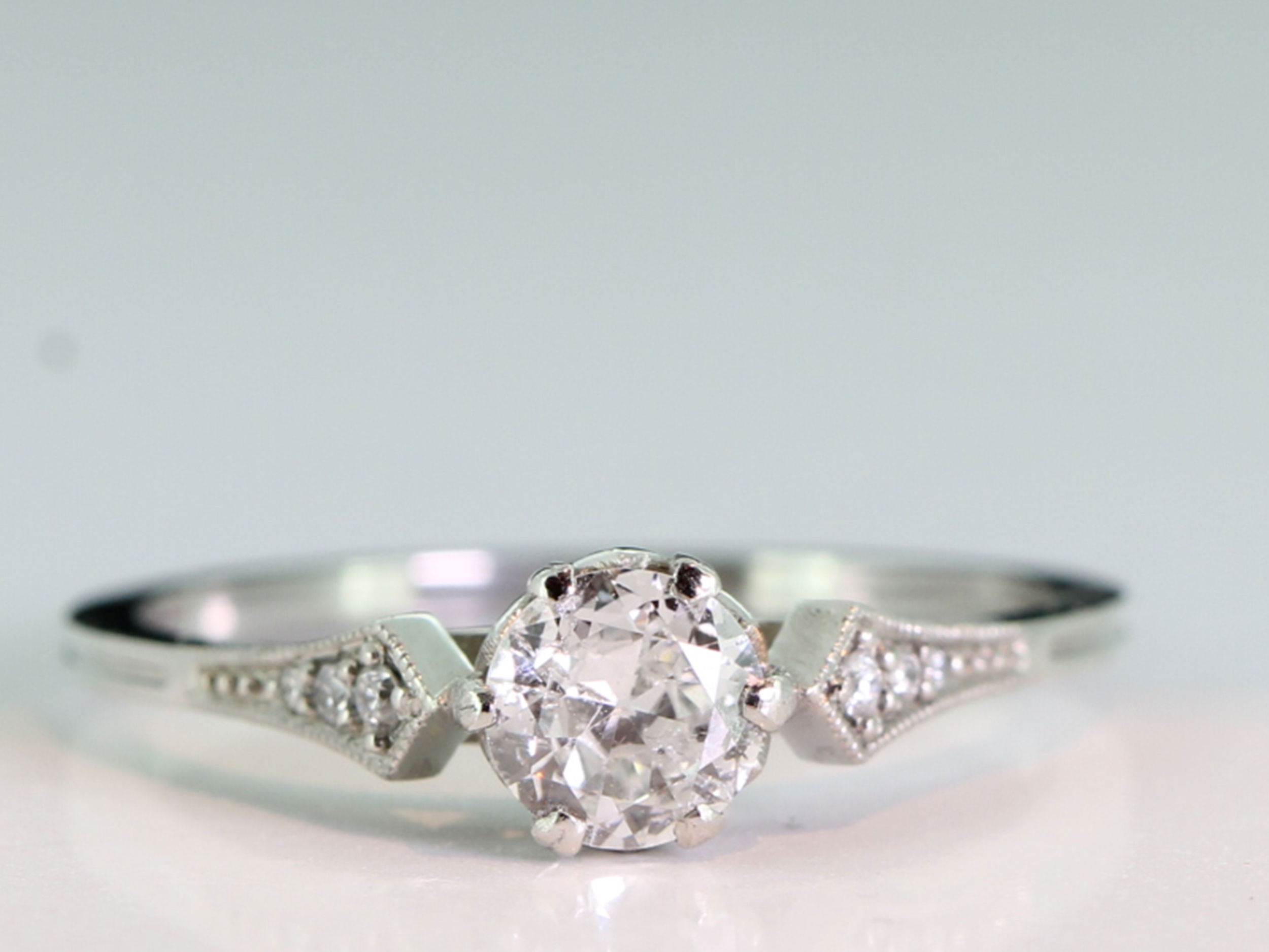 Stunning transitional cut diamond 1920s solitaire platinum ring  