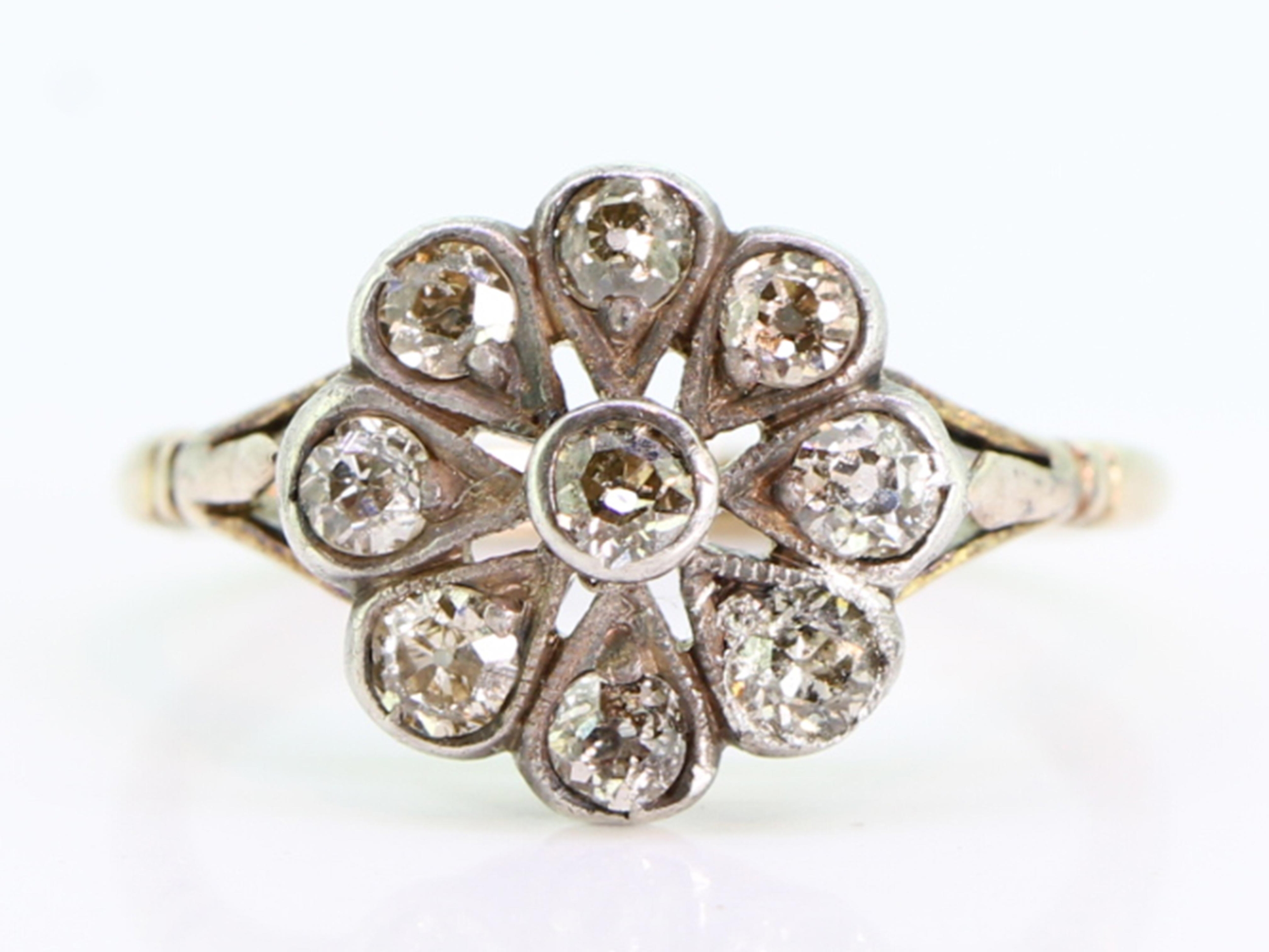 Beautiful early victorian cinnamon diamond daisy 9 carat gold ring