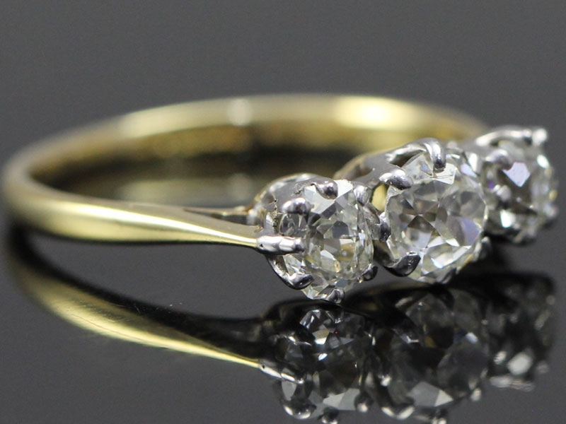 Fabulous edwardian diamond trilogy 18 carat gold ring
