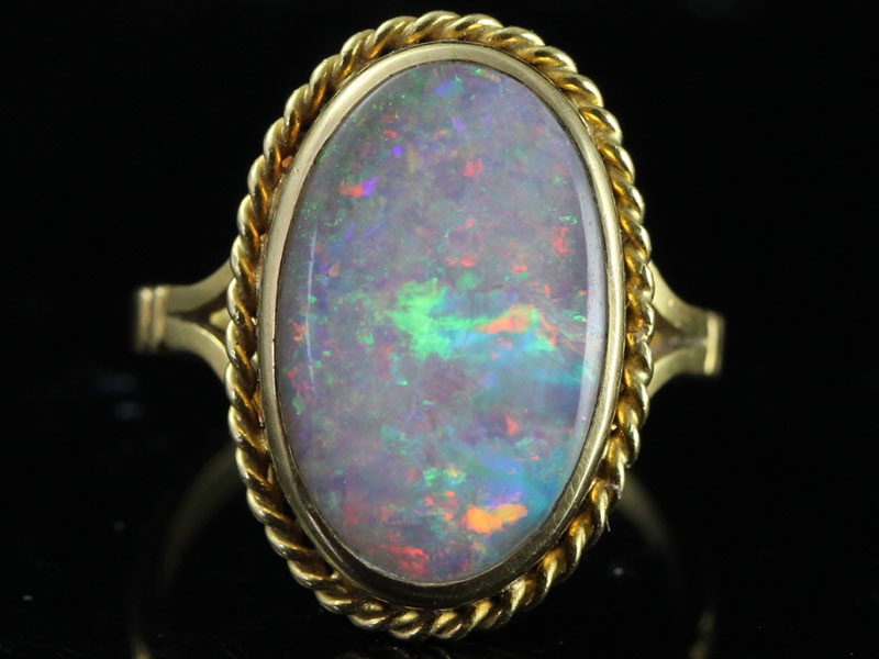  magnificent 2 carat australian opal 18 carat gold ring