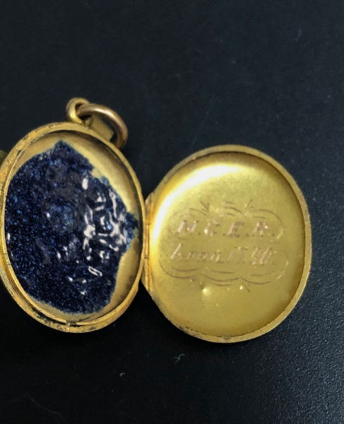  victorian black enamel mourning gold locket