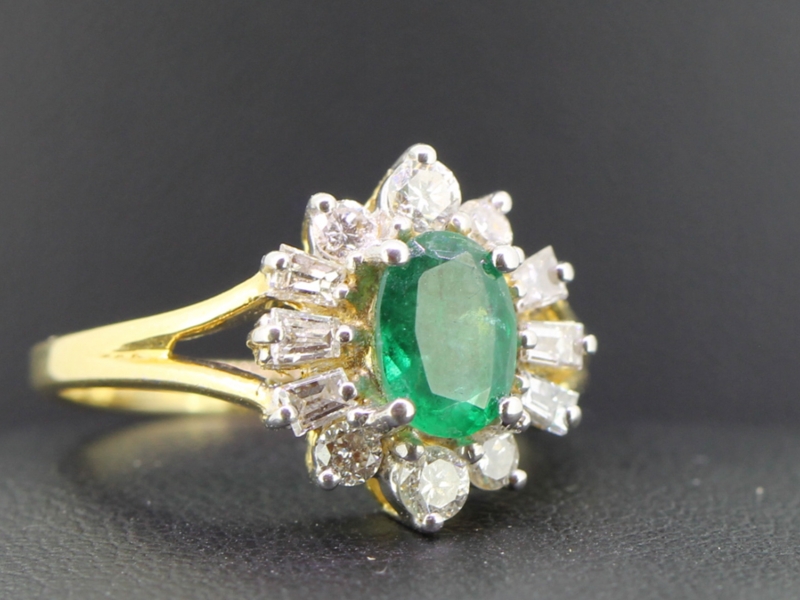 Super emerald and diamond 18 carat gold cluster ring