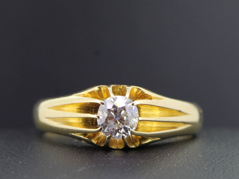 Stunning edwardian gents diamond 18 carat solitaire ring
