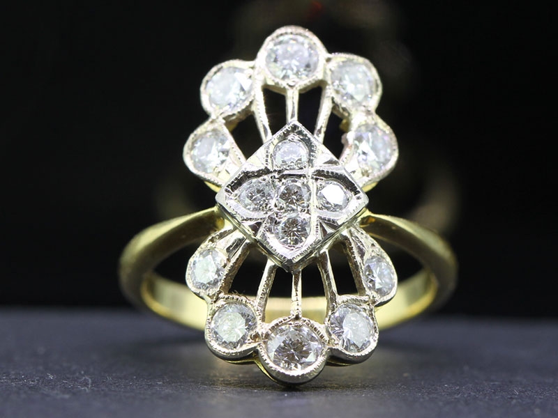  opulent very unique diamond 18 carat gold ring 