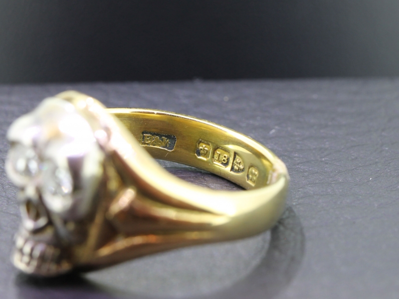  magnificent 18 carat gold silver set diamond skull ring