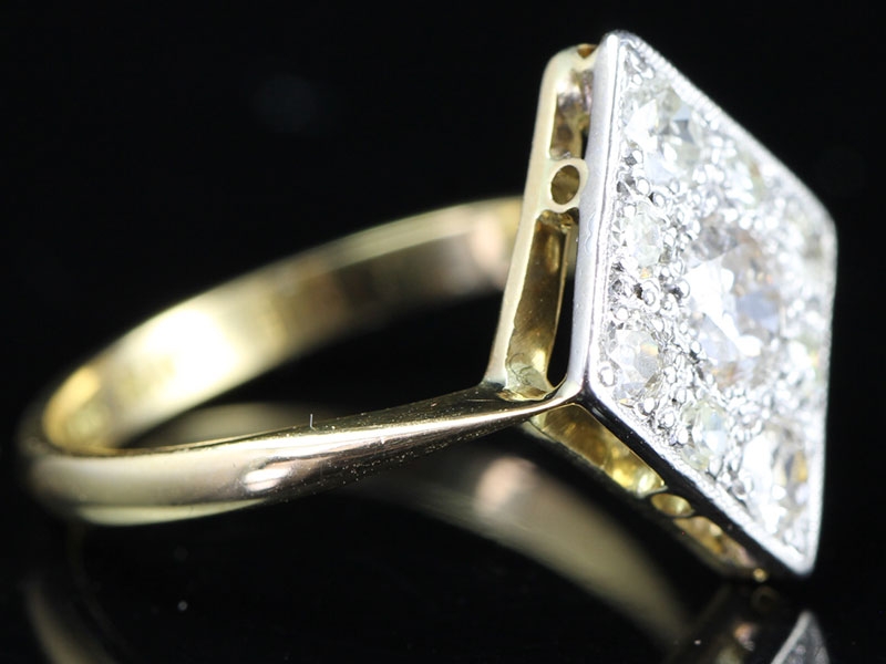 Stunning art deco diamond 18 carat gold and platinum ring