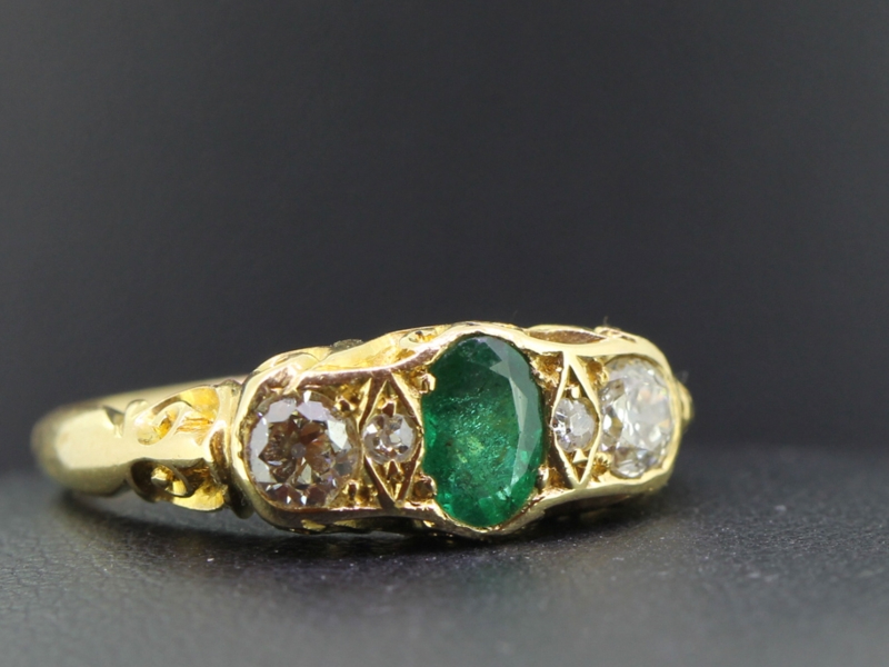 Magnificent colombian emerald and diamond 18 carat gold ring