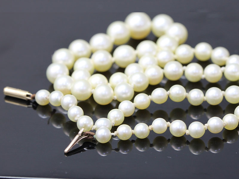  beautiful pearl graduated necklace