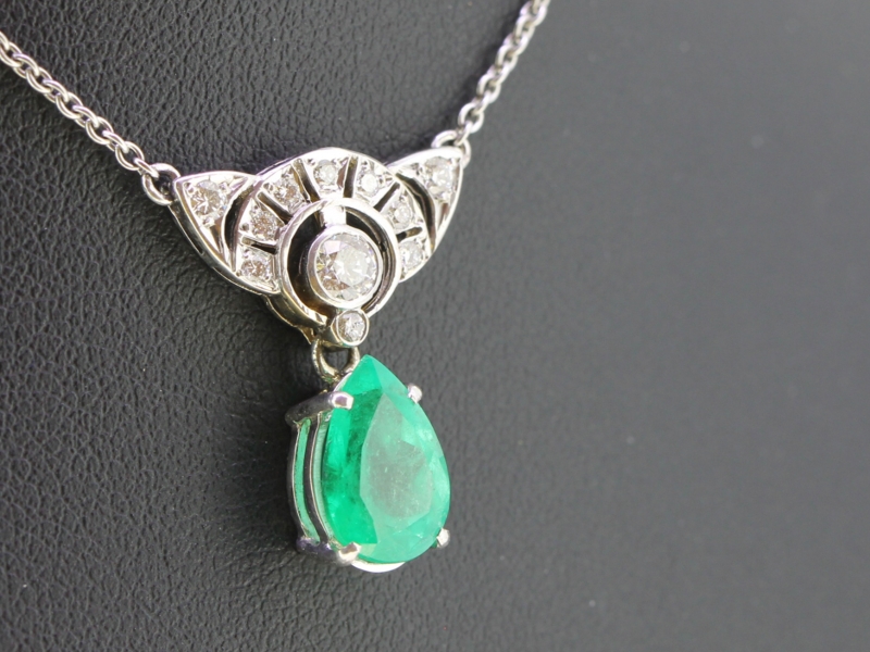 Stunning 1920s inspired colombian emerald and diamond 18 carat gold necklace