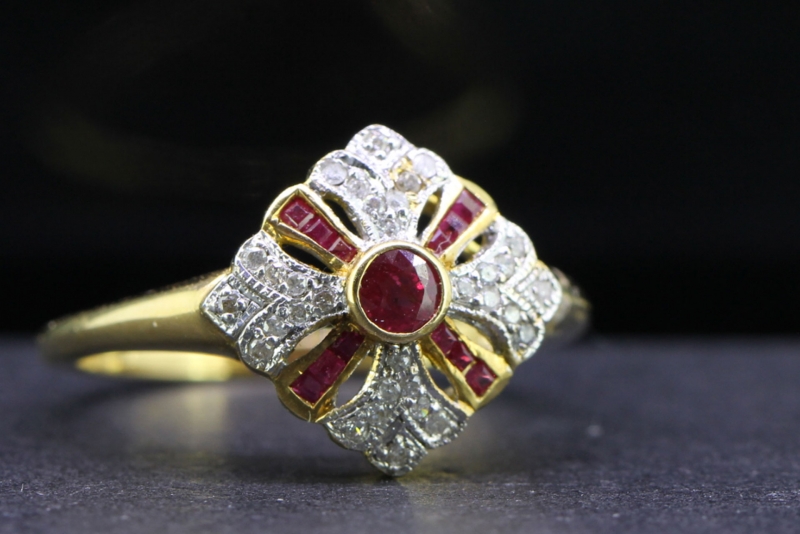 Unique ruby and diamond 18 carat gold ring
