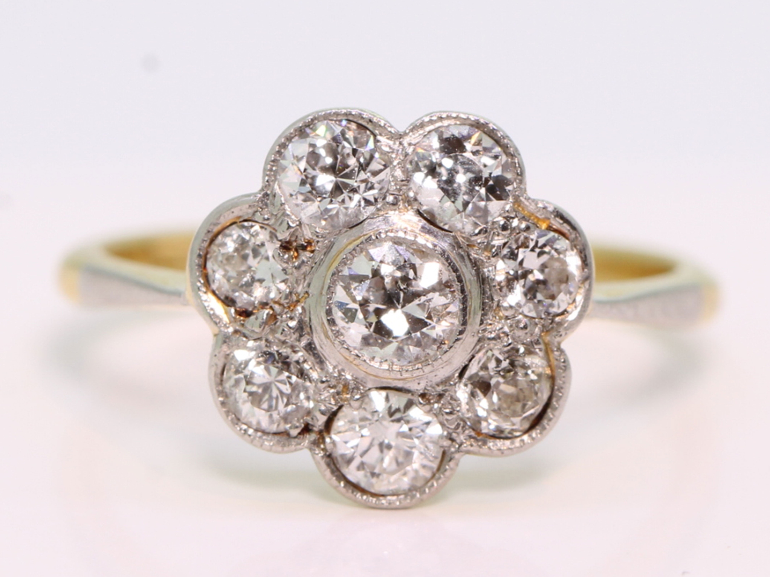  stunning edwardian diamond daisy 18 carat gold cluster ring