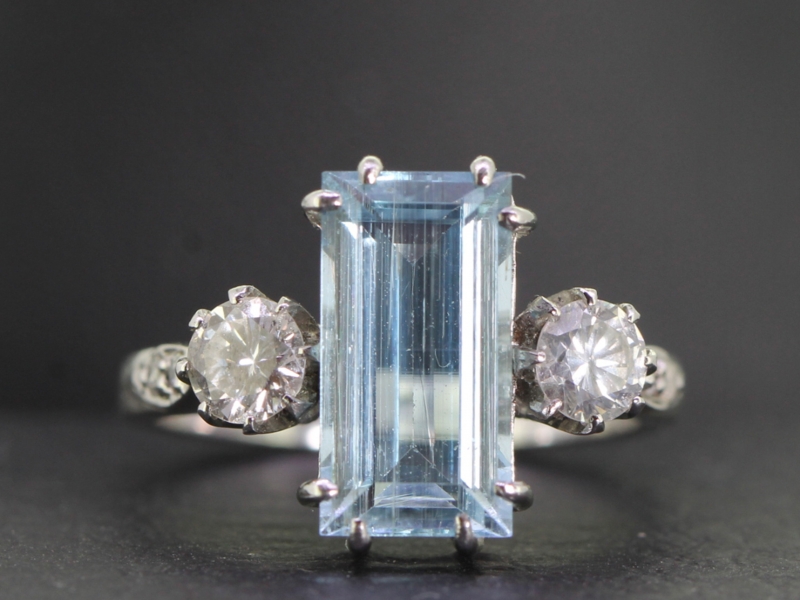 Stunning aquamarine and diamond trilogy platinum ring