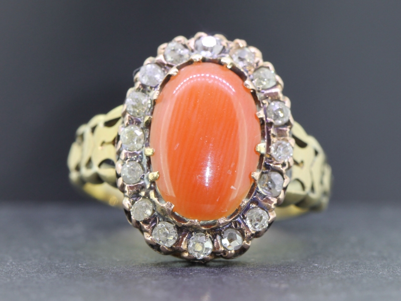 Glamorous coral and diamond gold cocktail ring