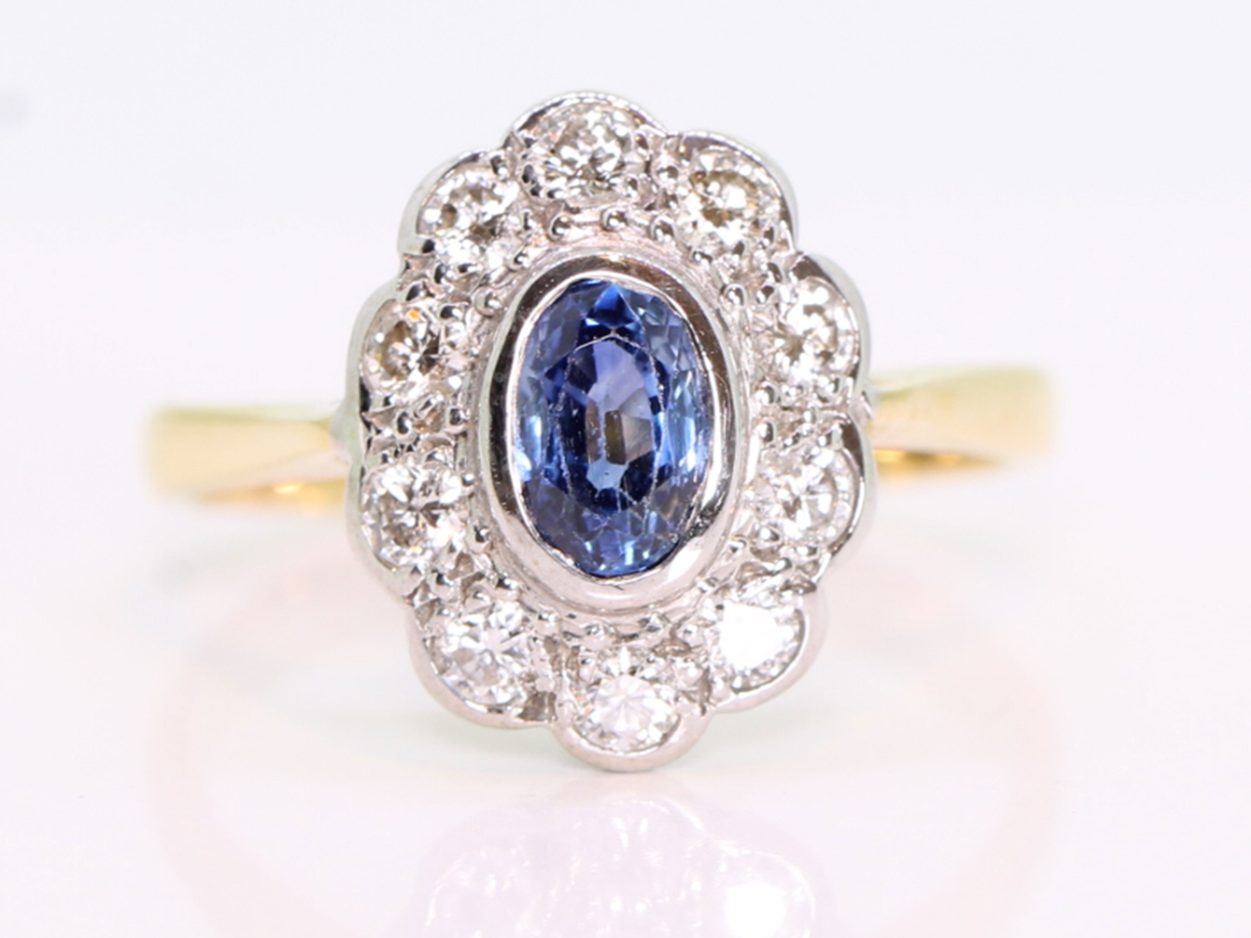 Edwardian ceylon sapphire and diamond 18ct gold cluster ring