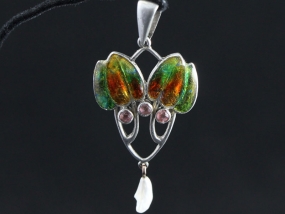 BEAUTIFUL TULIP ENAMEL SILVER PENDANT