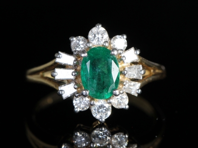 Vintage Emerald and Diamond 18ct Gold Cluster Ring