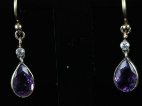 GEORGOUS EDWARDIAN 15 CARAT GOLD AMETHYST AND DIAMOND EARRINGS CIRCA 1900