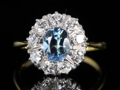 Art Deco Aquamarine and Diamond 18ct Gold Cluster Ring