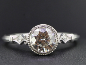 WONDERFUL DIAMOND SOLITAIRE 18 CARAT GOLD RING