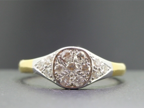 IMPRESSIVE DIAMOND PAVEE SET DIAMOND 18 CARAT GOLD SIGNET RING