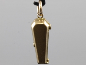 SUPERB COFFIN AND SKELETON 9 CARAT GOLD CHARM