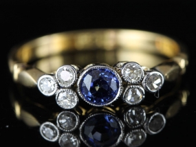 FABULOUS EDWARDIAN 1920'S CEYLON SAPPHIRE AND DIAMOND 18 CARAT GOLD RING