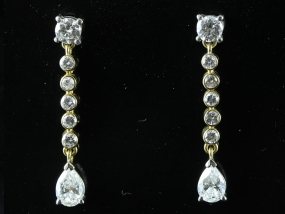 STUNNING UNIQUE DIAMOND DROP EARRINGS WITH DIAMOND PEAR SHAPE DIAMONDS IN 18 CARAT GOLD