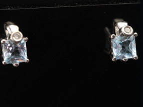 FABULOUS AQUAMARINE AND DIAMOND 9 CARAT GOLD STUD EARRINGS